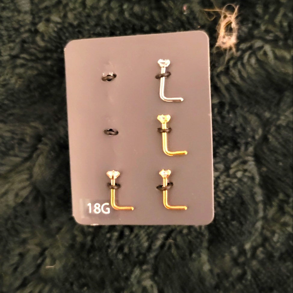 4 18 Gauge Nose Rings